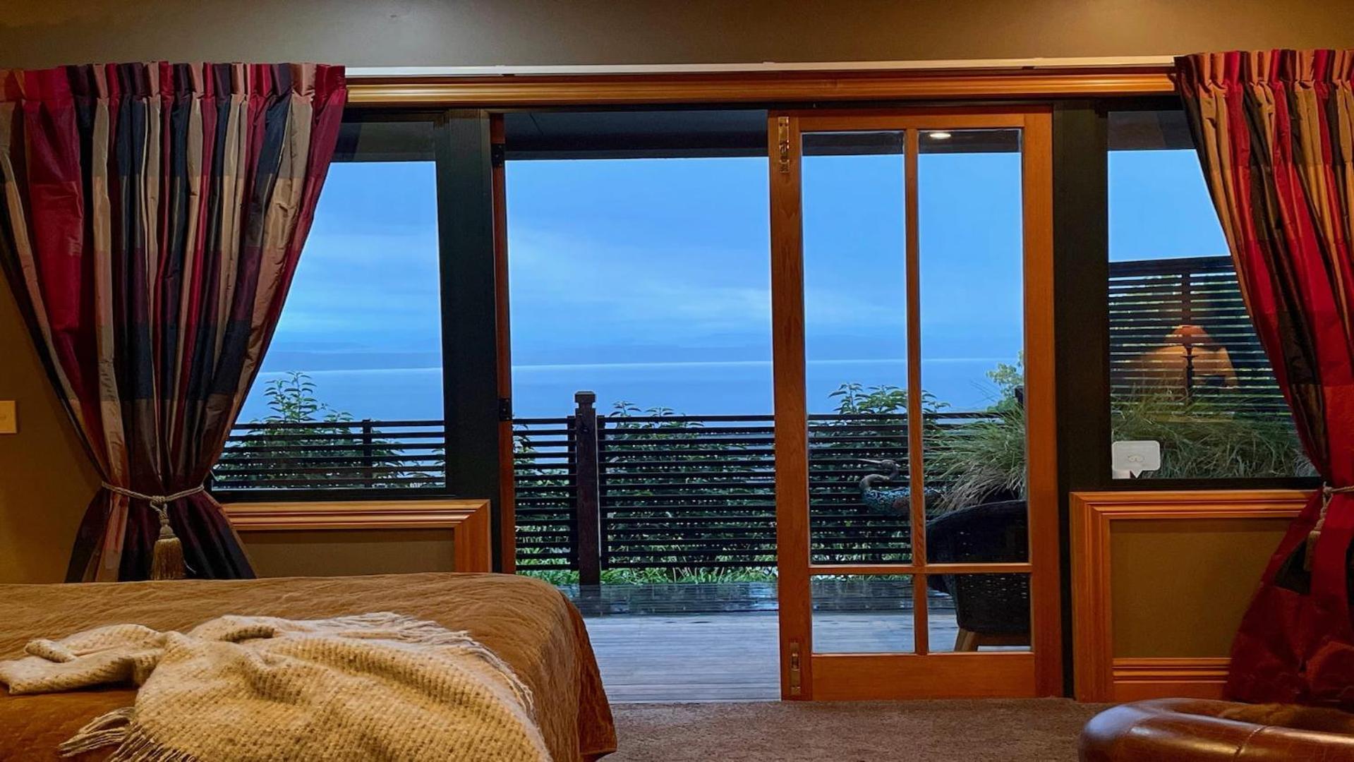 The Flying Trout Boutique Lodge Таупо Екстериор снимка