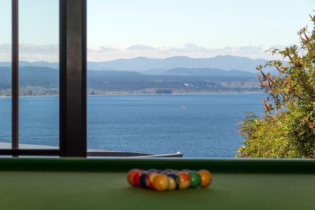 The Flying Trout Boutique Lodge Таупо Екстериор снимка